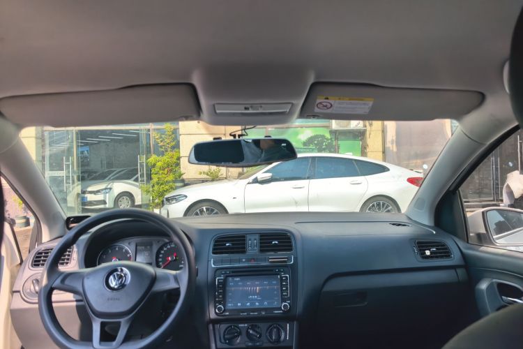 大众 Polo 2016款 1.4L 自动风尚型中控内饰22