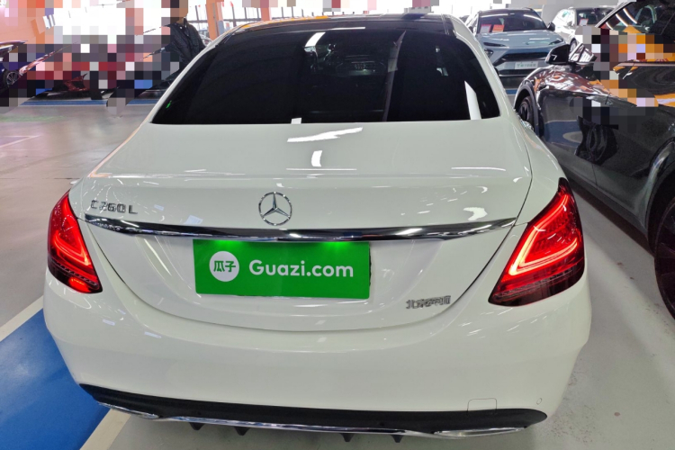 奔驰C级 2021款 C 260 L 运动版车身外观6