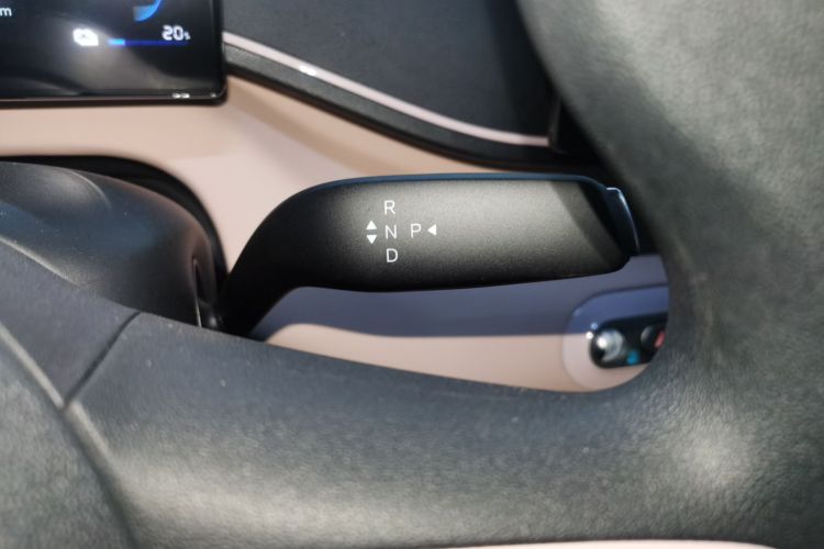 比亚迪 海鸥 2025款 智驾版 305km 活力版中控内饰18