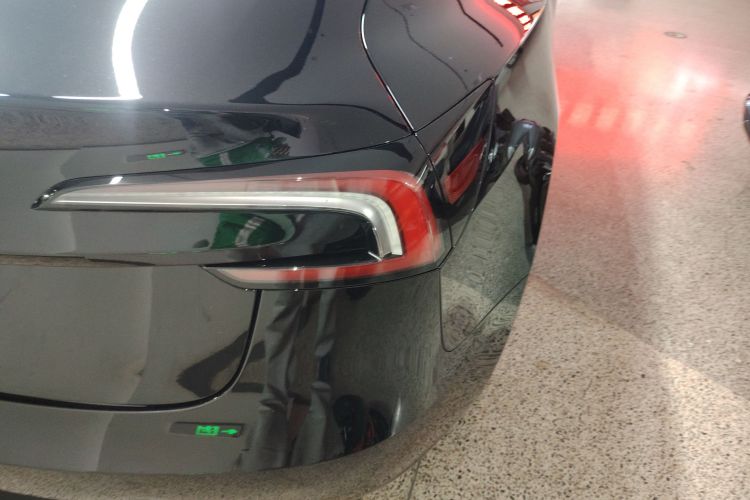 特斯拉 Model 3 2025款 后轮驱动版车身外观6001