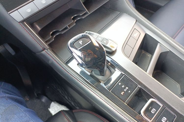 名爵 MG6 2020款 1.5T 自动领潮风尚版中控内饰18