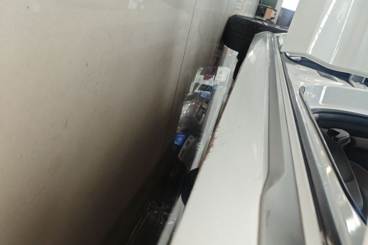 比亚迪 宋MAX 2021款 升级版 1.5T 自动尊贵型 6座局部细节9001