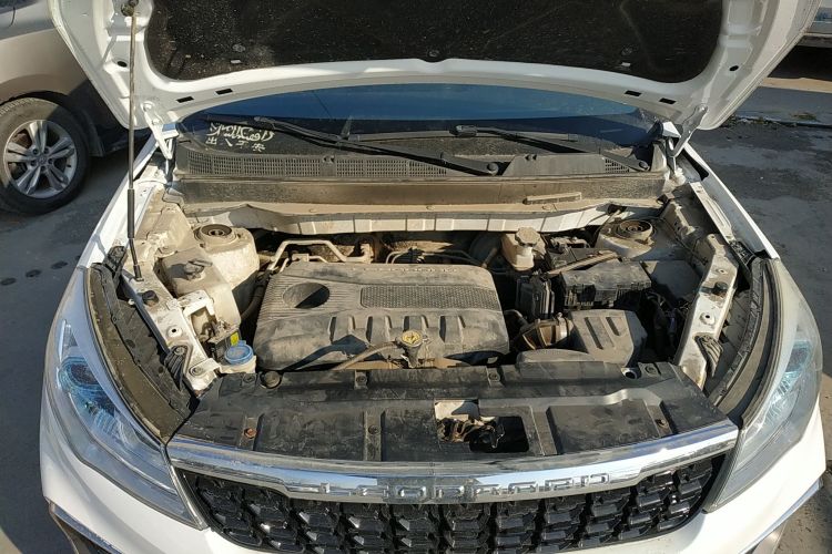 猎豹汽车 猎豹CS9 2017款 1.5L CVT舒适型机舱底盘24