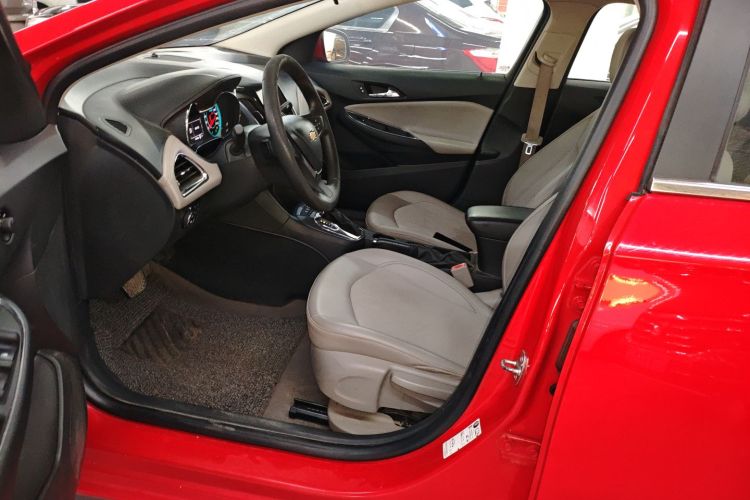 雪佛兰 科鲁兹 2015款 1.5L 自动豪华版中控内饰20