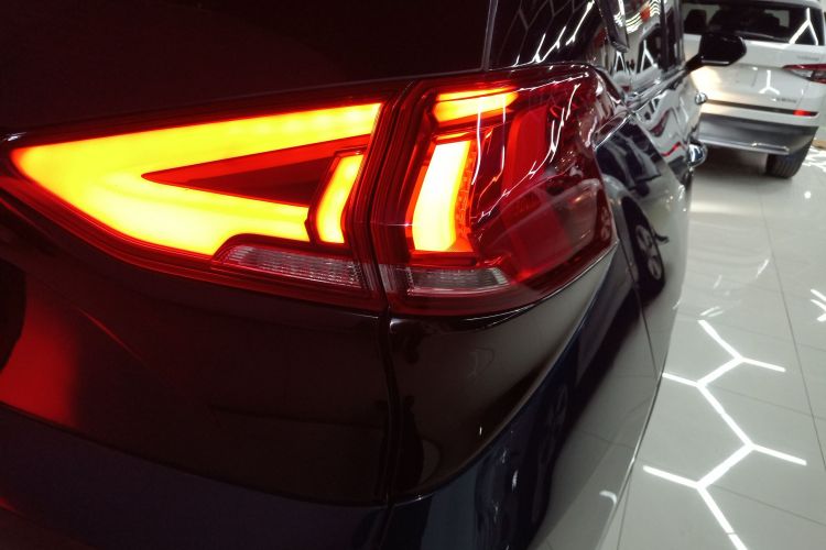 海马7X 2020款 1.6TGDI 自动豪华型车身外观6006