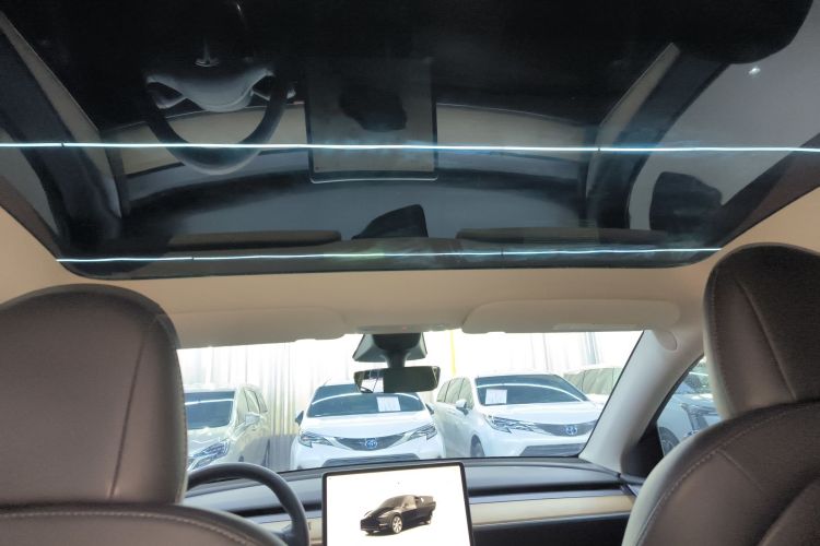 特斯拉 Model Y 2022款 长续航全轮驱动版局部细节22