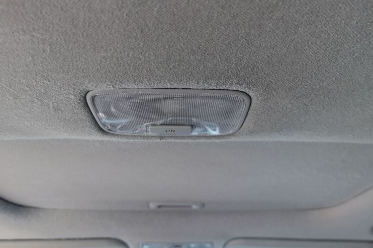 现代 朗动 2012款 1.6L 手动领先型中控内饰22