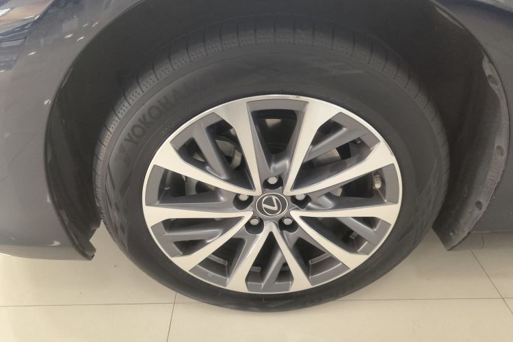 雷克萨斯ES 2023款 200 卓越版车身外观6007