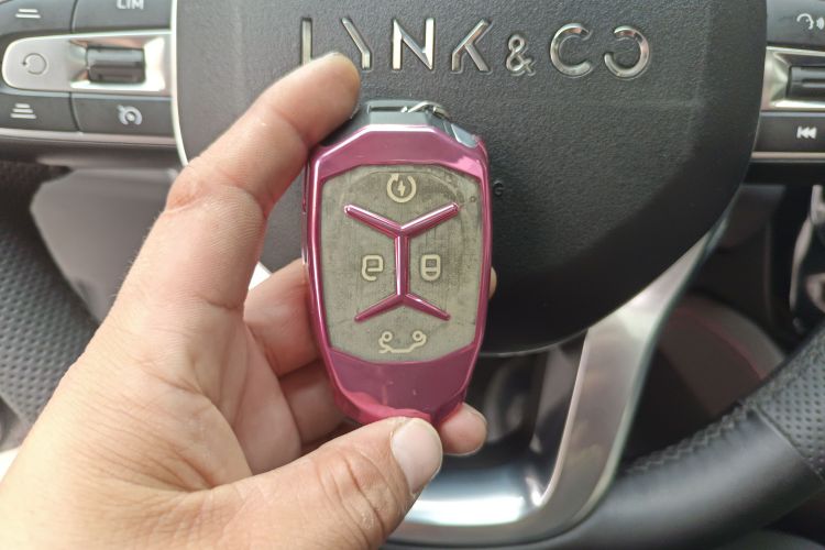 领克02 2019款 高能版 2.0T 自动两驱耀Pro版 国VI中控内饰7001