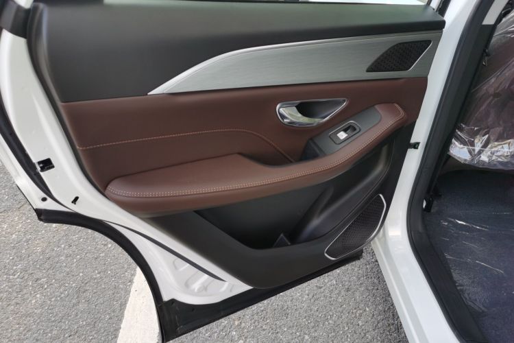 捷途X90 2024款 1.6T DCT 麒麟版 7座中控内饰7008