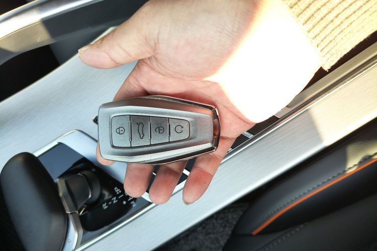 吉利汽车 缤越 2024款 1.5T DCT龙腾版中控内饰11