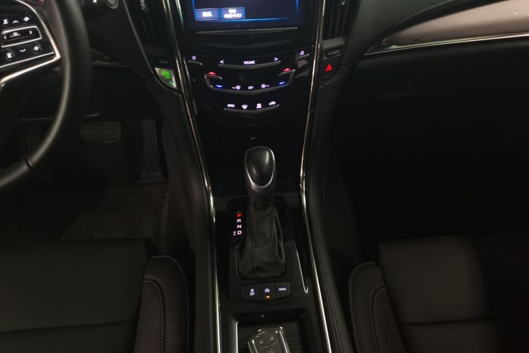 凯迪拉克ATS-L 2016款 28T 时尚型中控内饰18