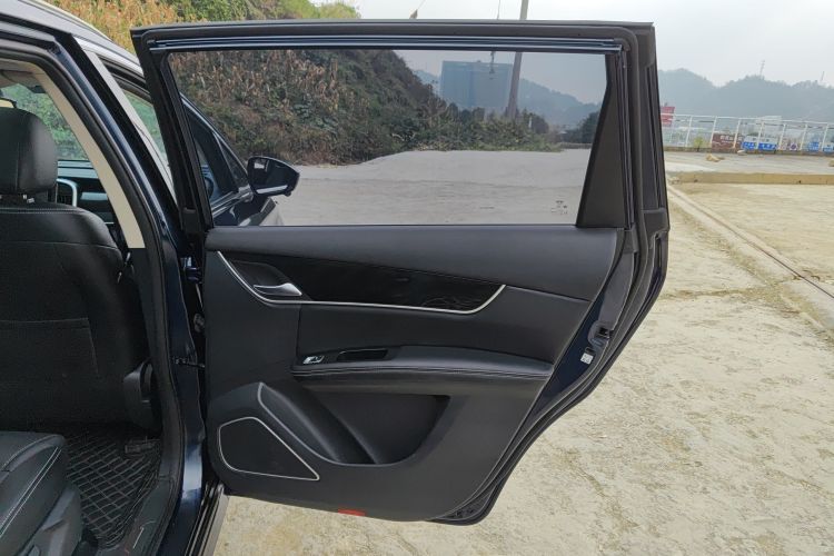 比亚迪 宋MAX 2018款 1.5T 自动智联尊享型 6座中控内饰7006