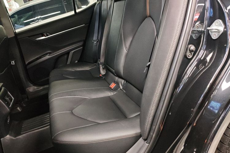 丰田 凯美瑞 2023款 2.5G 豪华版中控内饰7004