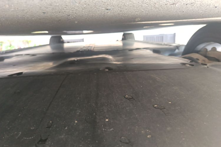 特斯拉 Model 3 2021款 标准续航后驱升级版局部细节9008