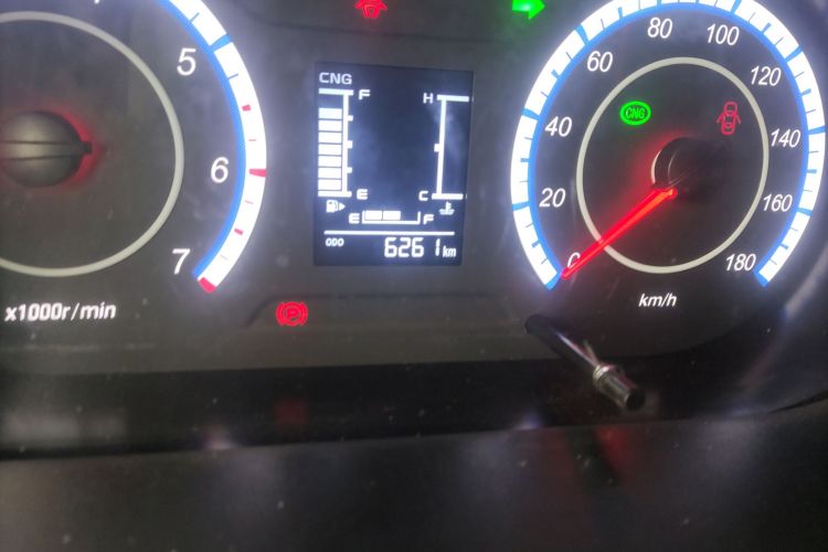 长安凯程 长安睿行M60 2023款 1.6L CNG舒适型客车6座中控内饰15