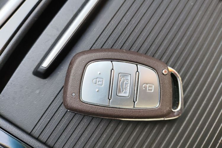 现代 名图 2017款 1.8L 自动智能型GLS 国V中控内饰11