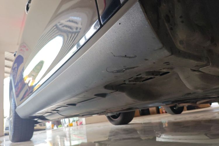 奔驰GLE 2020款 GLE 350 4MATIC 动感型特别版局部细节9001