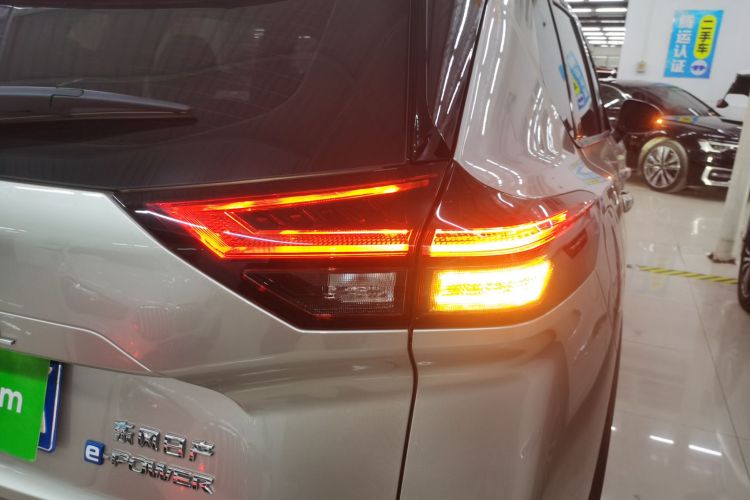 日产 奇骏 2023款 e-POWER 超混双电机四驱豪华版车身外观6006