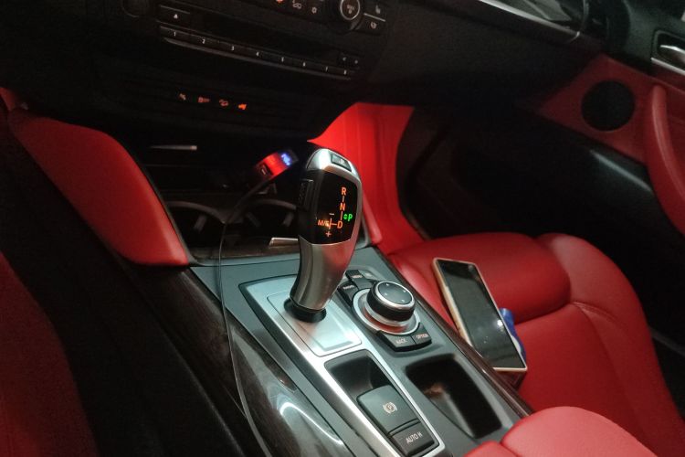 宝马X6 2014款 xDrive35i 运动型中控内饰18