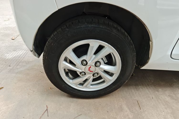 五菱汽车 宏光MINIEV 2020款 悦享款 三元锂车身外观6008