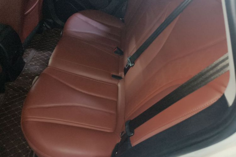 北京汽车 绅宝D50 2018款 1.5L CVT尊贵智联版中控内饰21