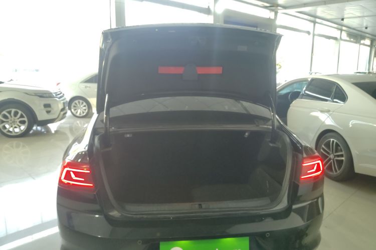 大众 迈腾 2020款 330TSI DSG 豪华型机舱底盘23