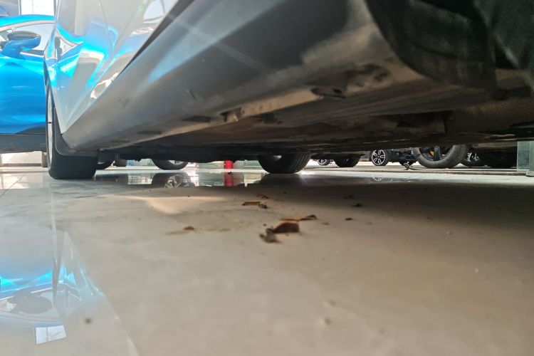 福特 福克斯 2017款 三厢 1.6L 自动舒适型智行版局部细节9002