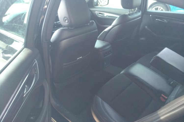 凯迪拉克CT5 2020款 改款 28T 技术型中控内饰7004