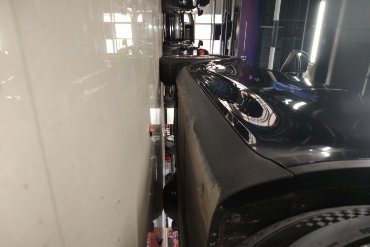 特斯拉 Model Y 2024款 长续航全轮驱动版局部细节9002