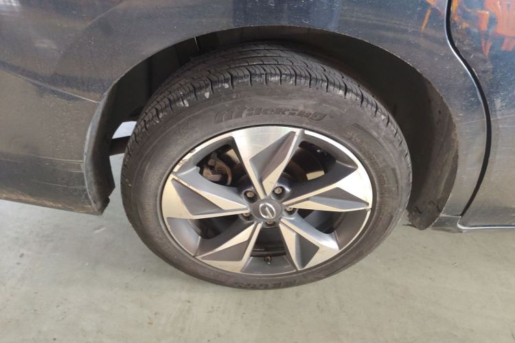 广汽传祺 传祺M6 2021款 PRO 270T 自动豪华版车身外观6008