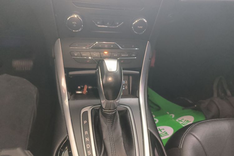 福特 锐界 2016款 EcoBoost 245 两驱豪锐型 7座局部细节18