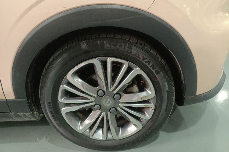 零跑汽车 零跑T03 2021款 400微糖版车身外观10