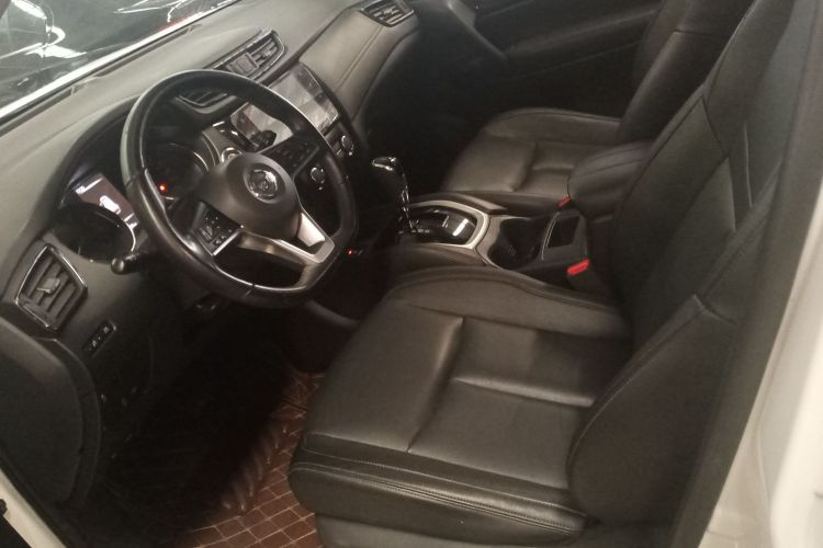 日产 奇骏 2021款 2.0L CVT 2WD XL ITS舒适纪念版局部细节19