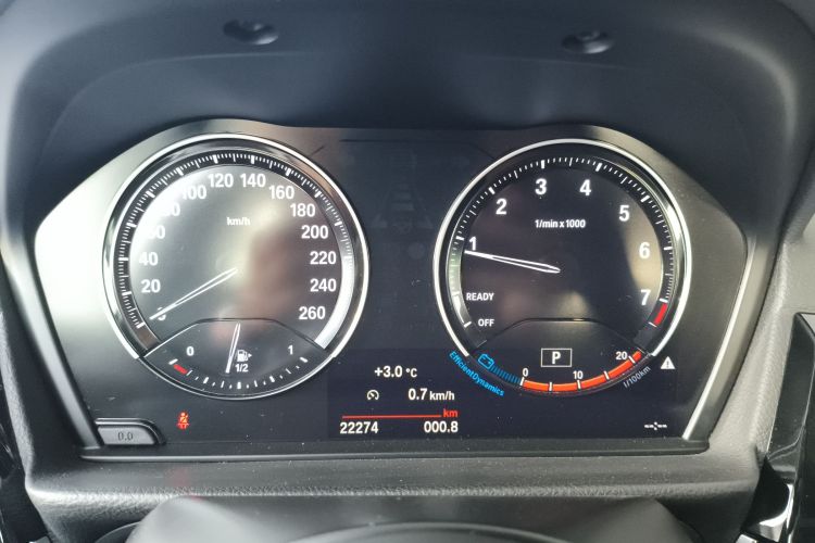 宝马1系 2021款 改款 125i M运动曜夜版中控内饰14