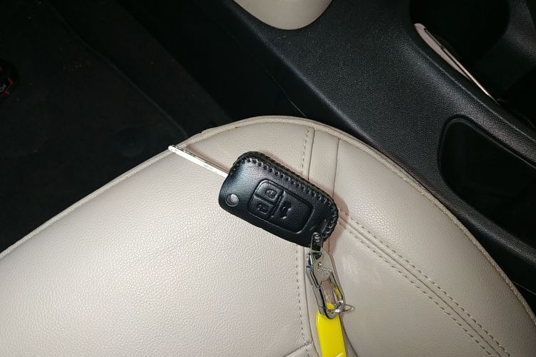 别克 阅朗 2019款 15T 双离合互联精英型 国V中控内饰11