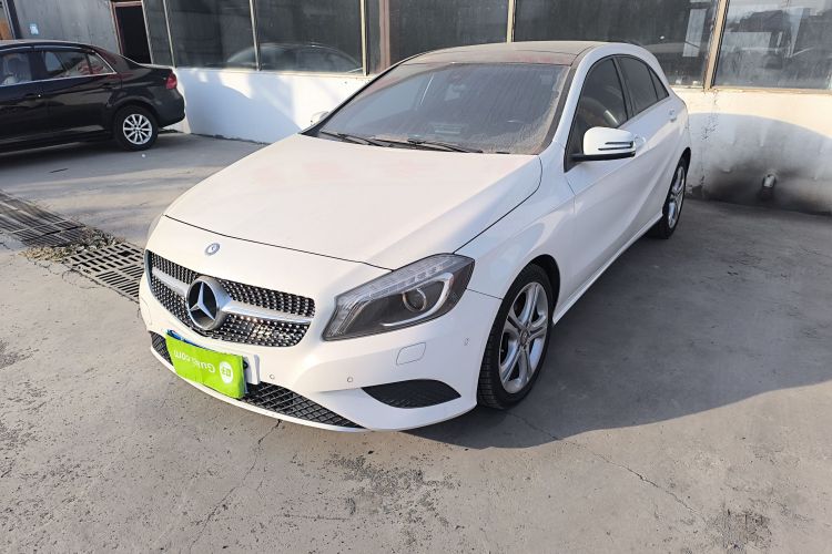 奔驰A级(进口) 2015款 A 180车身外观1