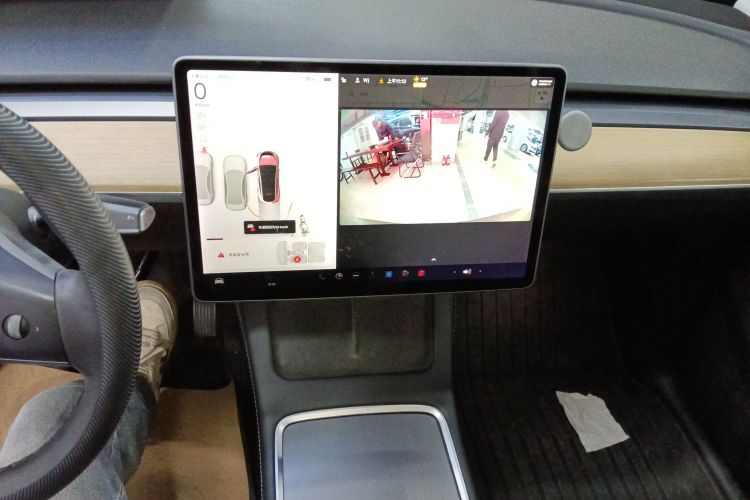 特斯拉 Model Y 2021款 标准续航后驱版中控内饰16