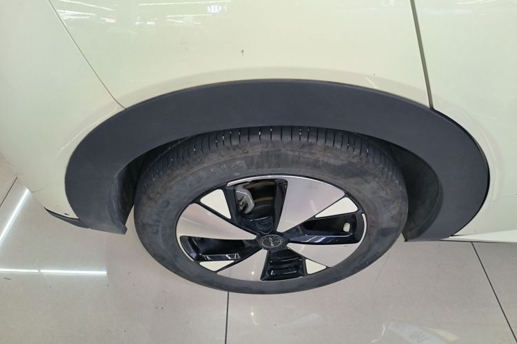 比亚迪 海豚 2023款 420km 时尚版车身外观56