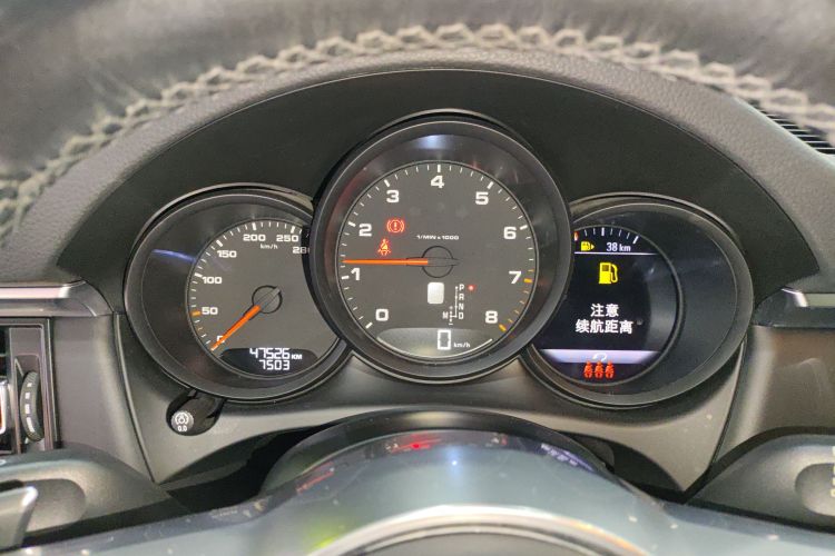 保时捷 2020款 Macan 2.0T中控内饰14