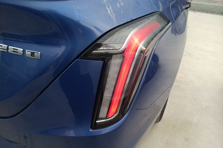 凯迪拉克CT4 2020款 28T 时尚型车身外观9