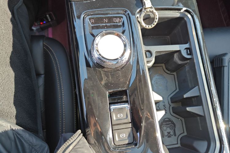 哈弗大狗 2022款 1.5T DCT两驱马犬追猎版中控内饰18