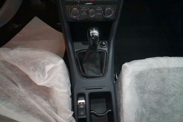 大众 途岳 2026款 新锐 1.5L 锐进版中控内饰18