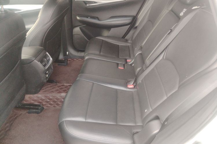 英菲尼迪QX50 2018款 2.0T 两驱时尚版中控内饰21