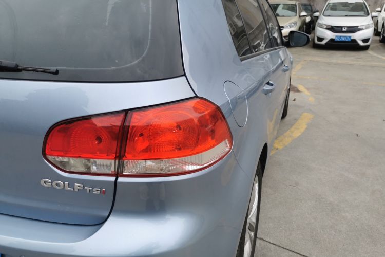 大众 高尔夫 2012款 1.4TSI 自动舒适型车身外观9