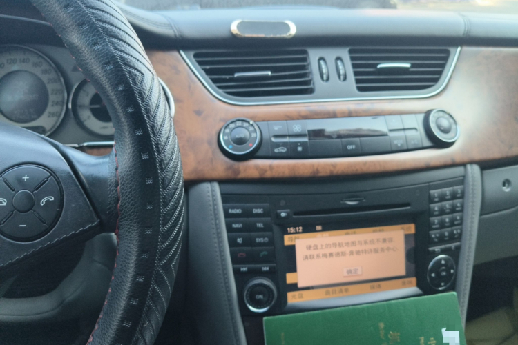 奔驰CLS 2009款 CLS 300中控内饰16