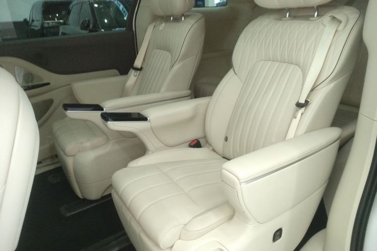 岚图汽车 岚图梦想家 2025款 PHEV 四驱旗舰鲲鹏版中控内饰21