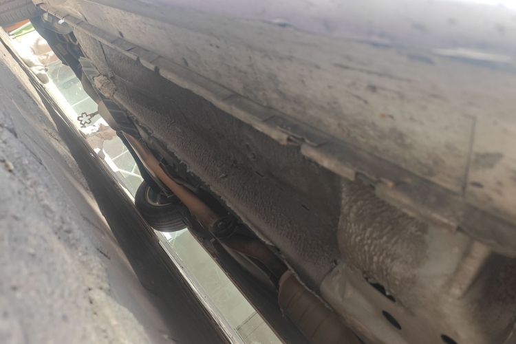 三菱 翼神 2016款 1.8L CVT黑白复刻版局部细节9001