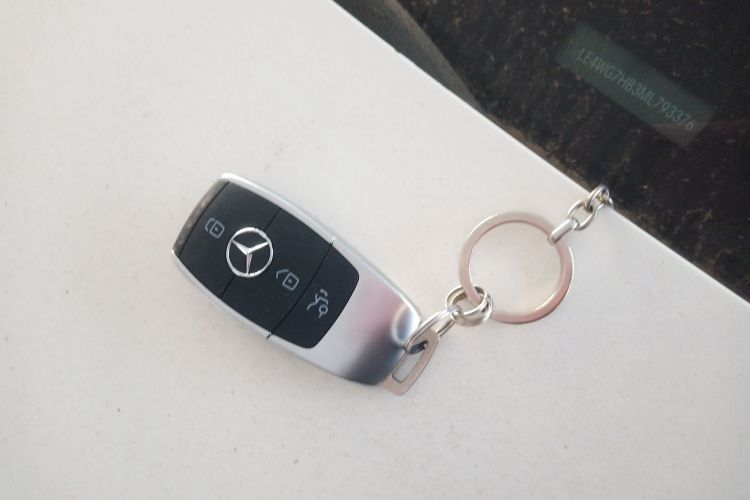 奔驰C级 2021款 C 260 L 运动版中控内饰11