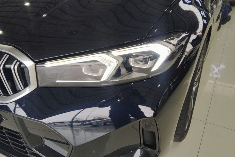 宝马3系 2023款 320Li M运动套装局部细节36